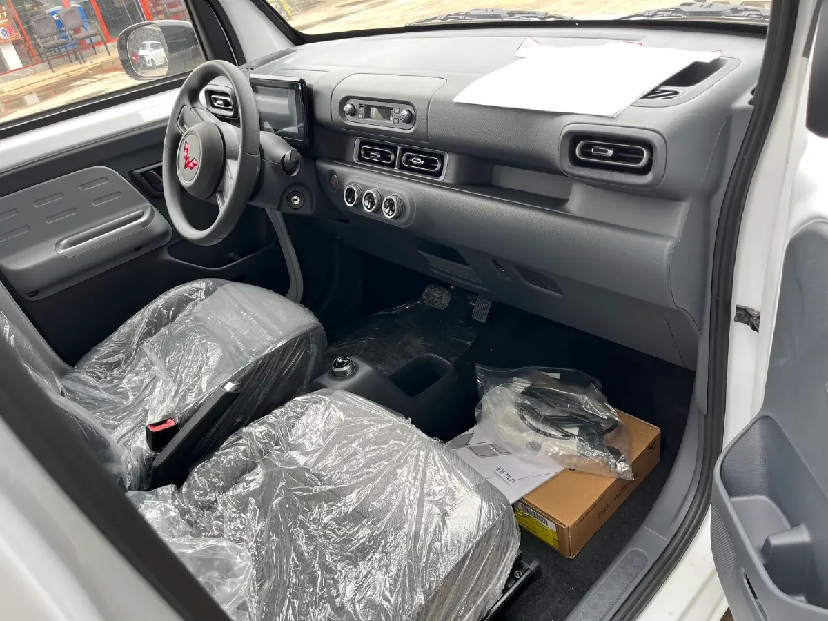 2025 WuLing ZhiGuang BEV,autocango,china used car exporter,china ev exporter,chinese used car exporter,chinese used ev exporter