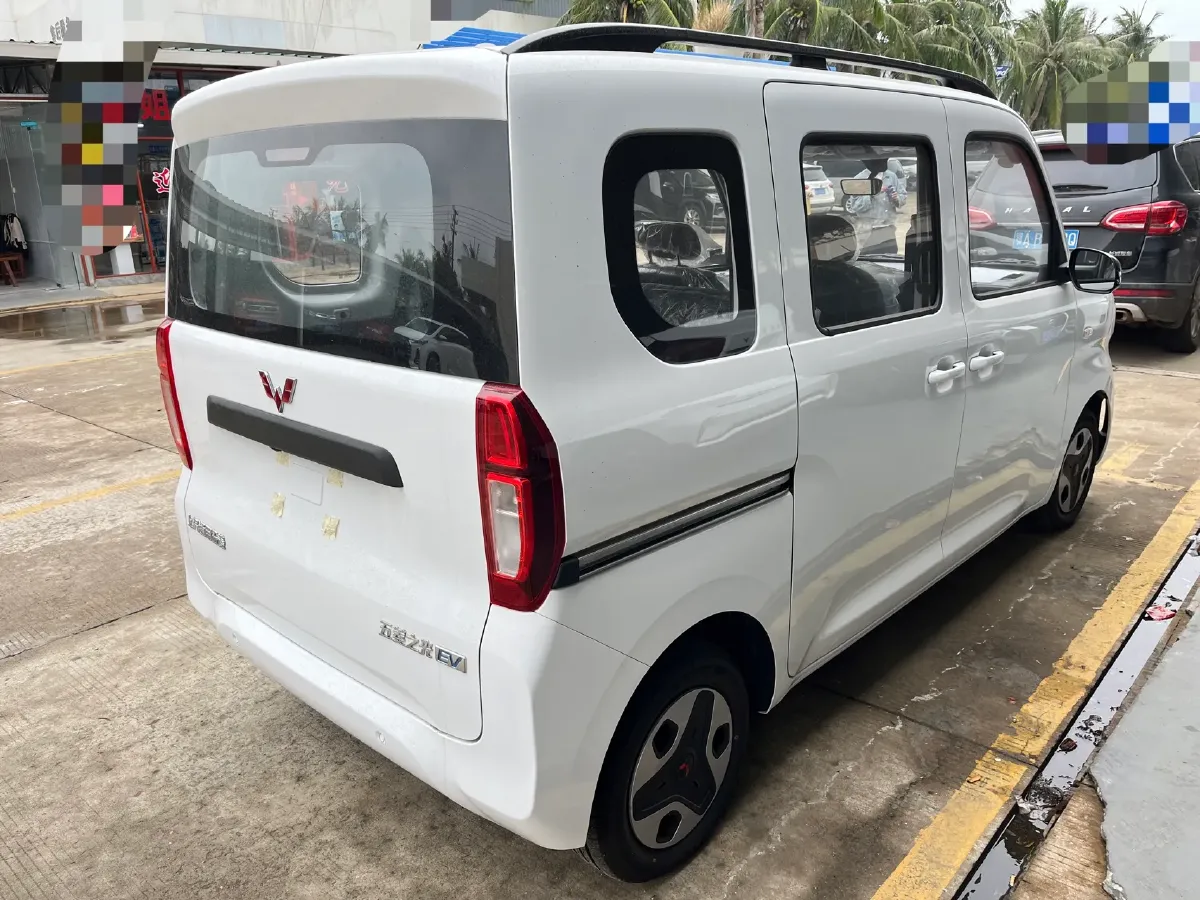 2025 WuLing ZhiGuang BEV,autocango,china used car exporter,china ev exporter,chinese used car exporter,chinese used ev exporter