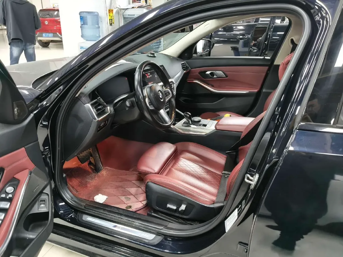 2022 BMW 3 Series 2.0T 184HP L4 8AT,autocango,china used car exporter,china ev exporter,chinese used car exporter,chinese used ev exporter