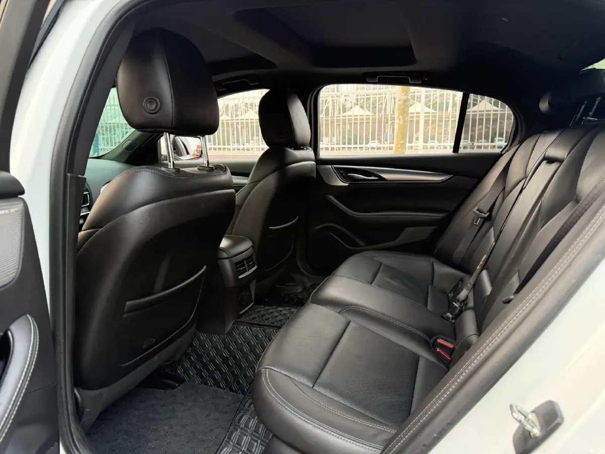 2022 Cadillac CT5 2.0T 237HP L4 10AT,autocango,china used car exporter,china ev exporter,chinese used car exporter,chinese used ev exporter