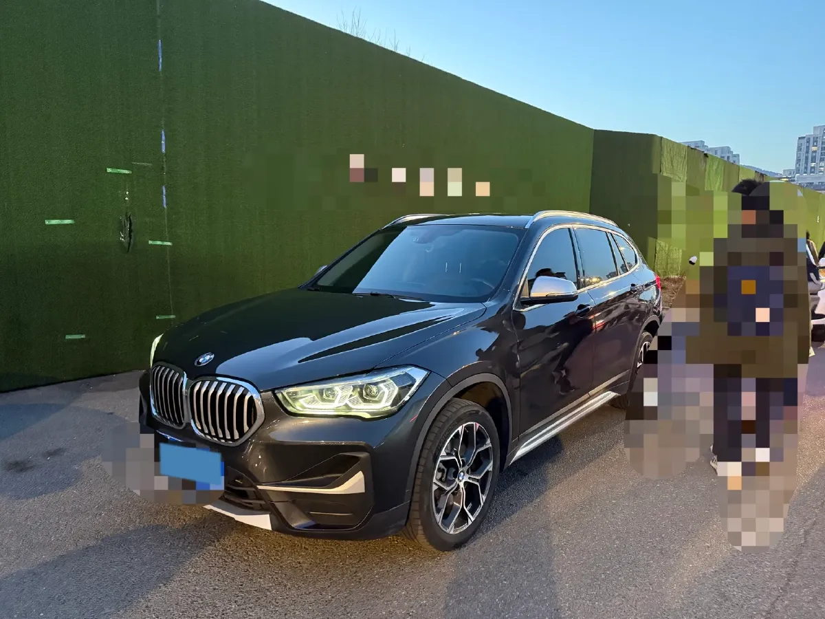 2022 BMW X1 1.5T 140HP L3 7DCT,autocango,china used car exporter,china ev exporter,chinese used car exporter,chinese used ev exporter