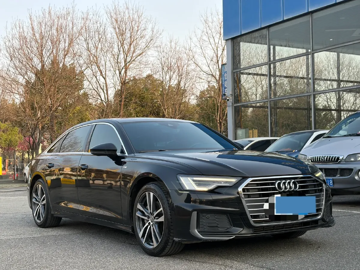 2020 Audi A6L 2.0T 190HP L4 7DCT,autocango,china used car exporter,china ev exporter,chinese used car exporter,chinese used ev exporter