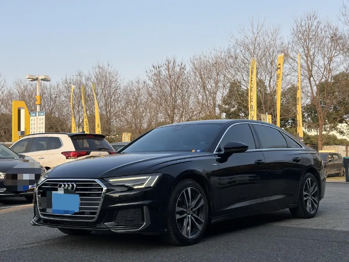 2020 Audi A6L 2.0T 190HP L4 7DCT,autocango,china used car exporter,china ev exporter,chinese used car exporter,chinese used ev exporter