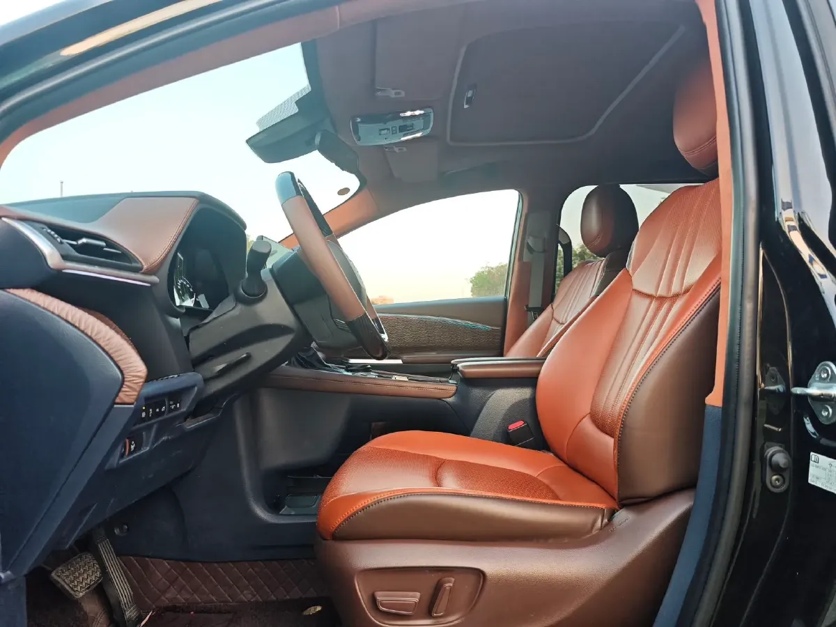 2024 Toyota Sienna 2.5L 189HP L4 E-CVT Hybrid,autocango,china used car exporter,china ev exporter,chinese used car exporter,chinese used ev exporter