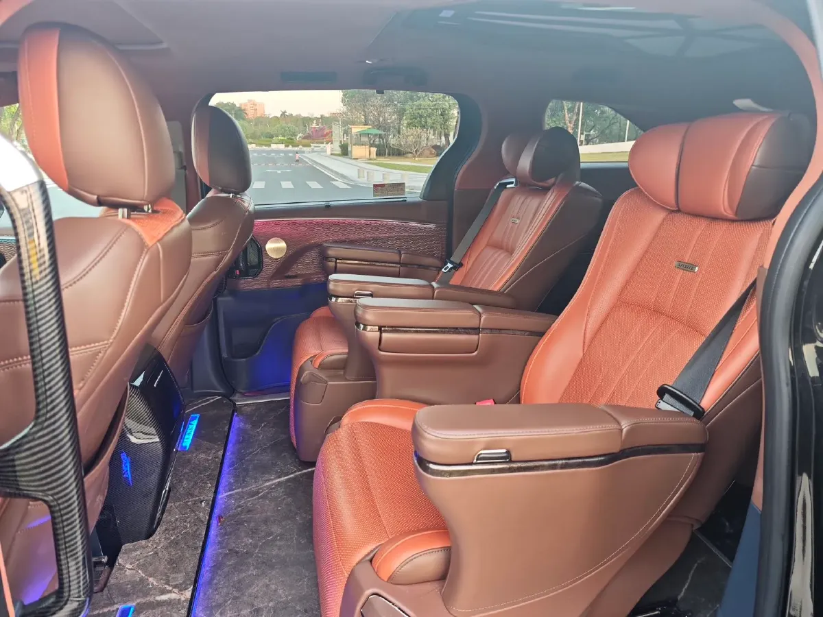 2024 Toyota Sienna 2.5L 189HP L4 E-CVT Hybrid,autocango,china used car exporter,china ev exporter,chinese used car exporter,chinese used ev exporter