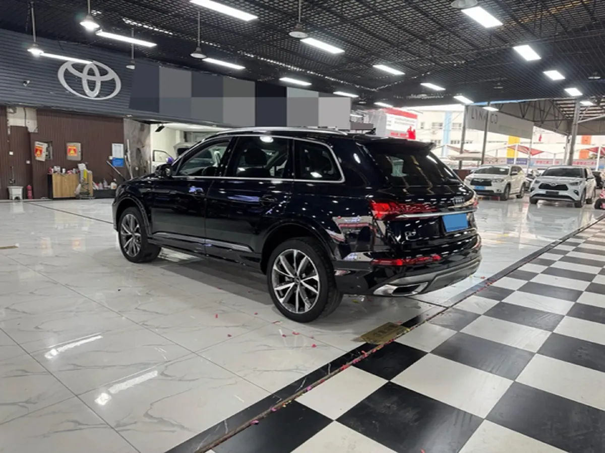 2021 Audi Q7 3.0T 340HP V6 8AT,autocango,china used car exporter,china ev exporter,chinese used car exporter,chinese used ev exporter