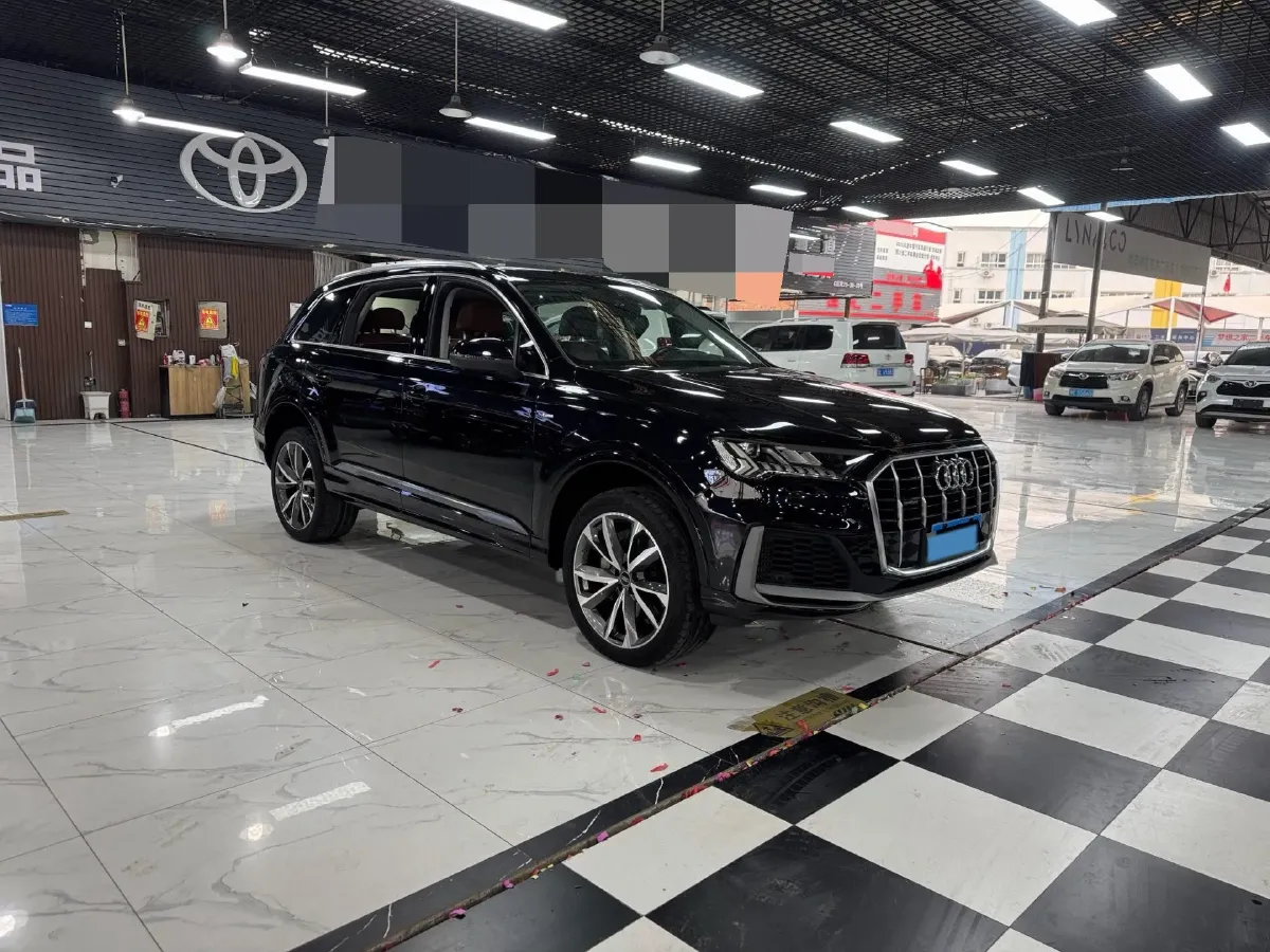 2021 Audi Q7 3.0T 340HP V6 8AT,autocango,china used car exporter,china ev exporter,chinese used car exporter,chinese used ev exporter