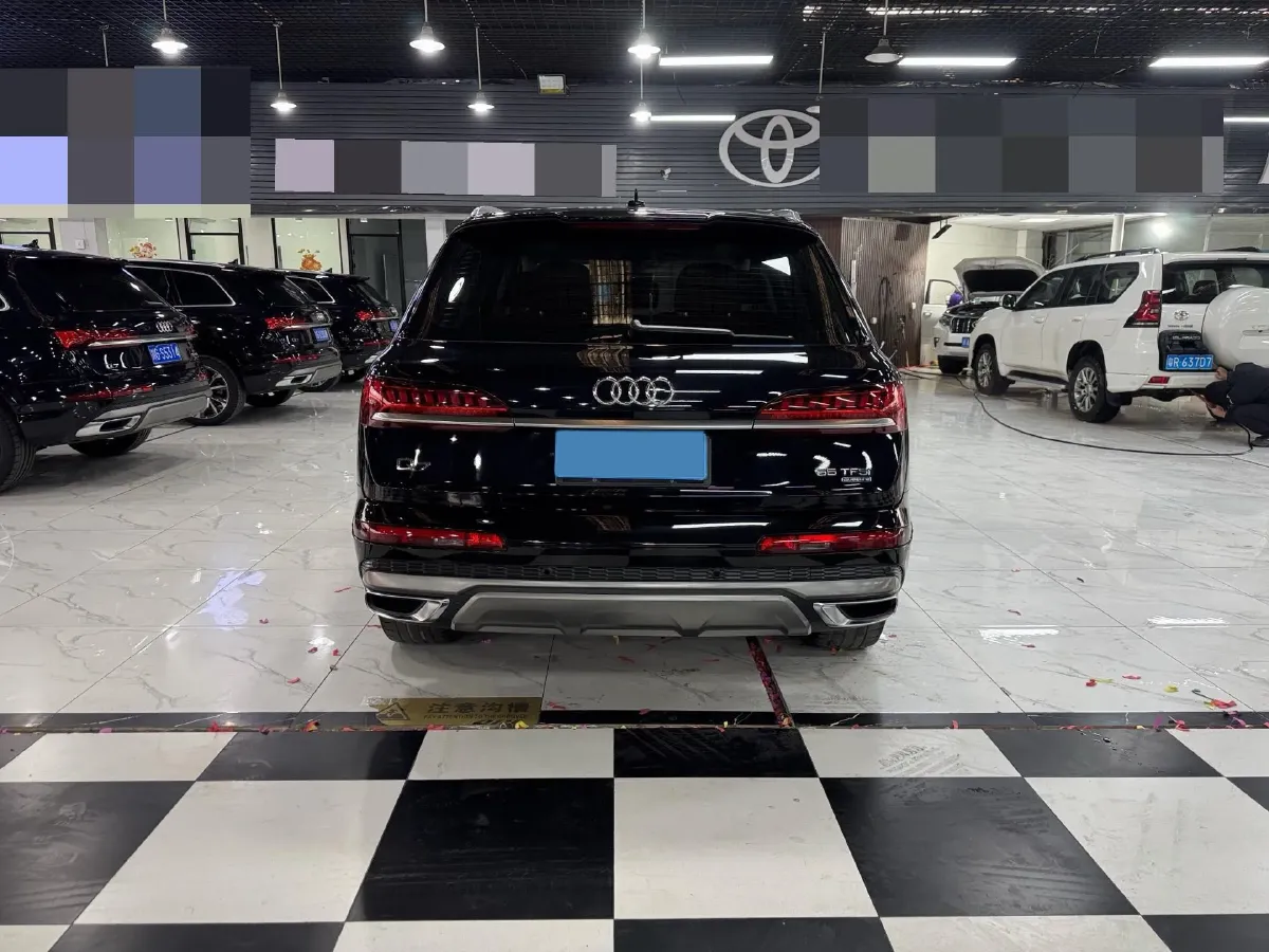 2021 Audi Q7 3.0T 340HP V6 8AT,autocango,china used car exporter,china ev exporter,chinese used car exporter,chinese used ev exporter