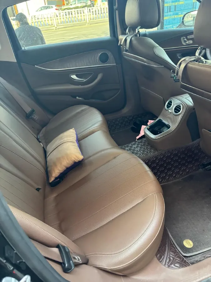 2021 Mercedes-Benz E Class 2.0T 258HP L4 9AT,autocango,china used car exporter,china ev exporter,chinese used car exporter,chinese used ev exporter