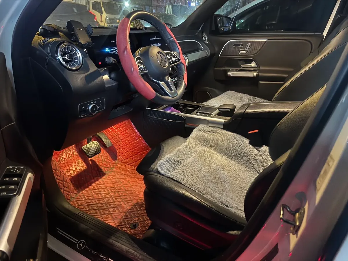 2021 Mercedes-Benz GLB Class 1.3T 163HP L4 7DCT,autocango,china used car exporter,china ev exporter,chinese used car exporter,chinese used ev exporter