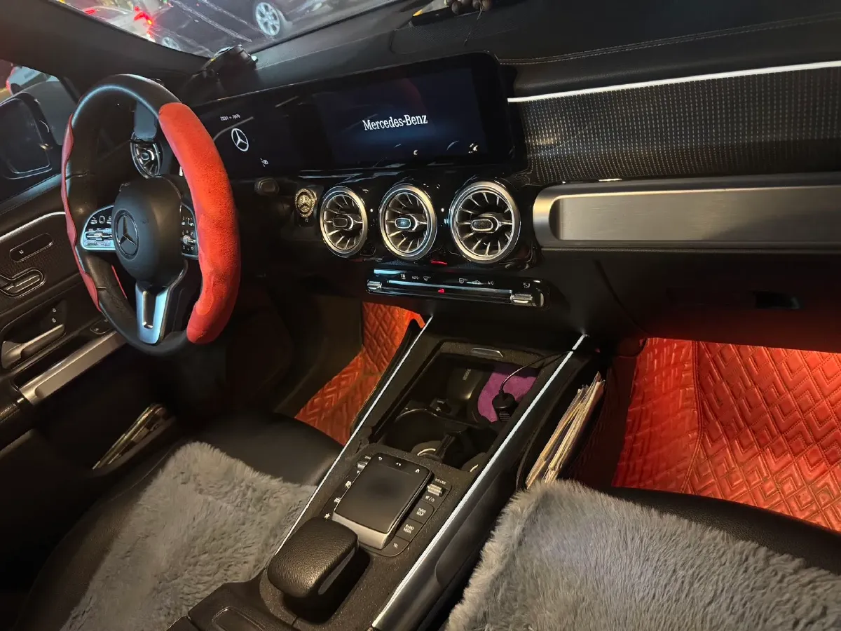 2021 Mercedes-Benz GLB Class 1.3T 163HP L4 7DCT,autocango,china used car exporter,china ev exporter,chinese used car exporter,chinese used ev exporter