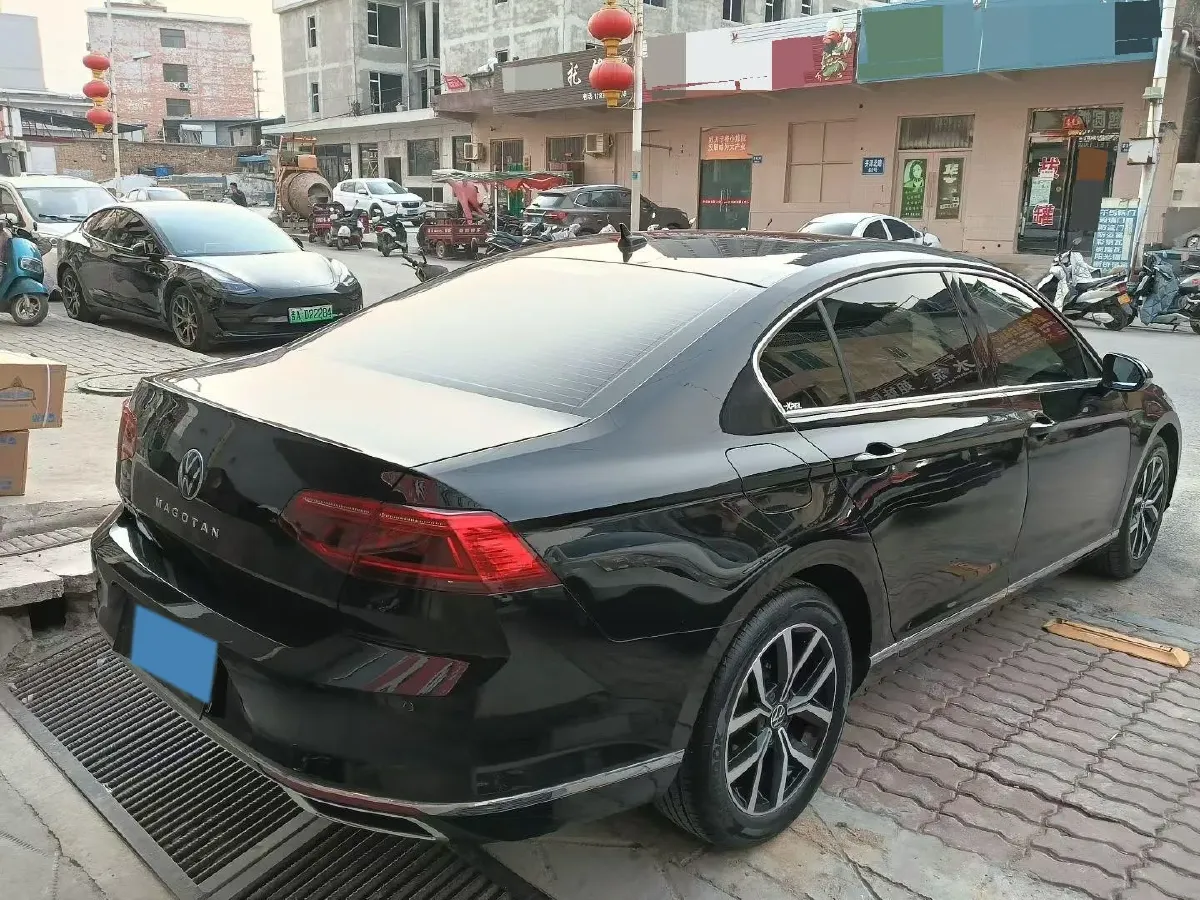 2020 Volkswagen Magotan 2.0T 186HP L4 7DCT,autocango,china used car exporter,china ev exporter,chinese used car exporter,chinese used ev exporter