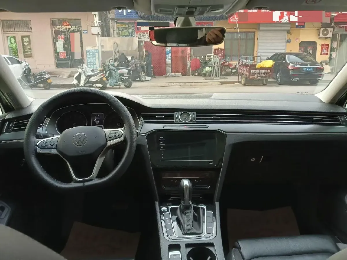 2020 Volkswagen Magotan 2.0T 186HP L4 7DCT,autocango,china used car exporter,china ev exporter,chinese used car exporter,chinese used ev exporter