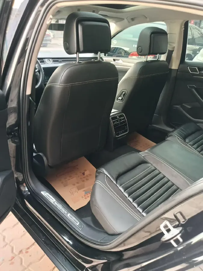2020 Volkswagen Magotan 2.0T 186HP L4 7DCT,autocango,china used car exporter,china ev exporter,chinese used car exporter,chinese used ev exporter