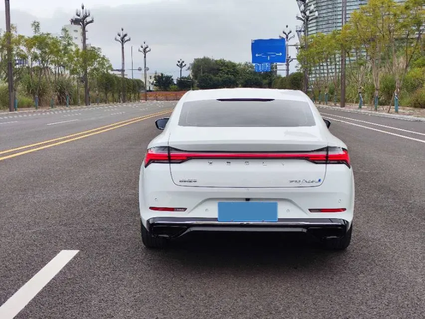 2024 Geely Preface 1.5T 163HP L4 3DHT Hybrid,autocango,china used car exporter,china ev exporter,chinese used car exporter,chinese used ev exporter