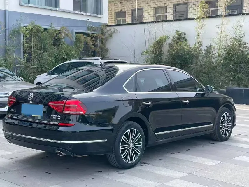 2017 Volkswagen Passat 1.8T 180HP L4 7DCT,autocango,china used car exporter,china ev exporter,chinese used car exporter,chinese used ev exporter
