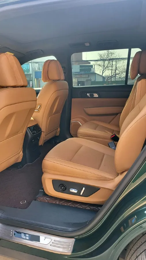 2021 Li ONE Range Extended 131HP REEV 40.5KWH,autocango,china used car exporter,china ev exporter,chinese used car exporter,chinese used ev exporter