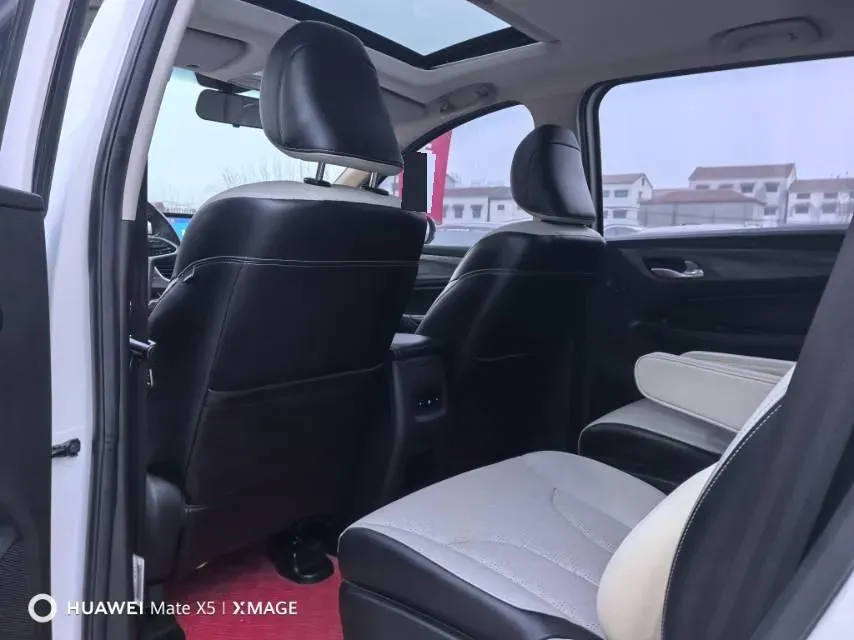 2017 BaoJun 730 1.5T 150HP L4 6DCT,autocango,china used car exporter,china ev exporter,chinese used car exporter,chinese used ev exporter