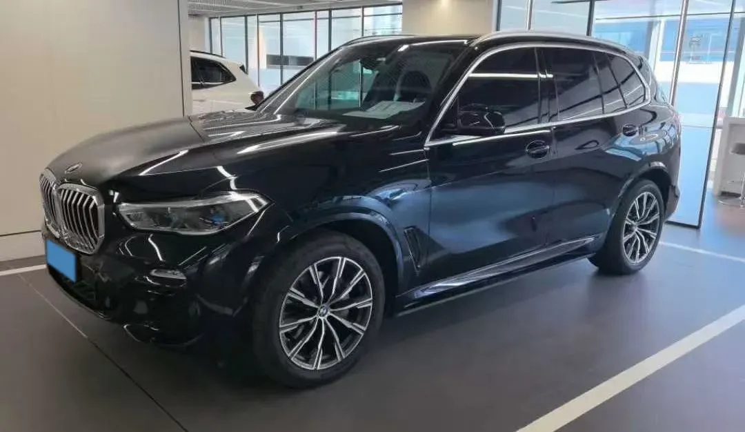 2021 BMW X5 2.0T 265HP L4 8AT,autocango,china used car exporter,china ev exporter,chinese used car exporter,chinese used ev exporter