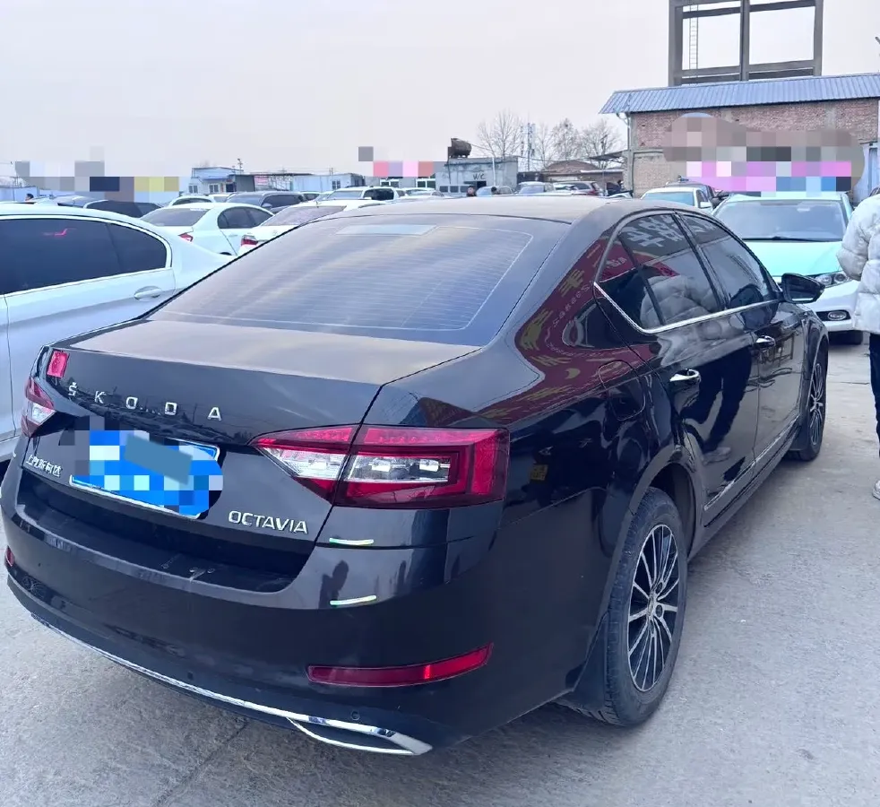 2020 Skoda Octavia 1.5L 113HP L4 6AT,autocango,china used car exporter,china ev exporter,chinese used car exporter,chinese used ev exporter