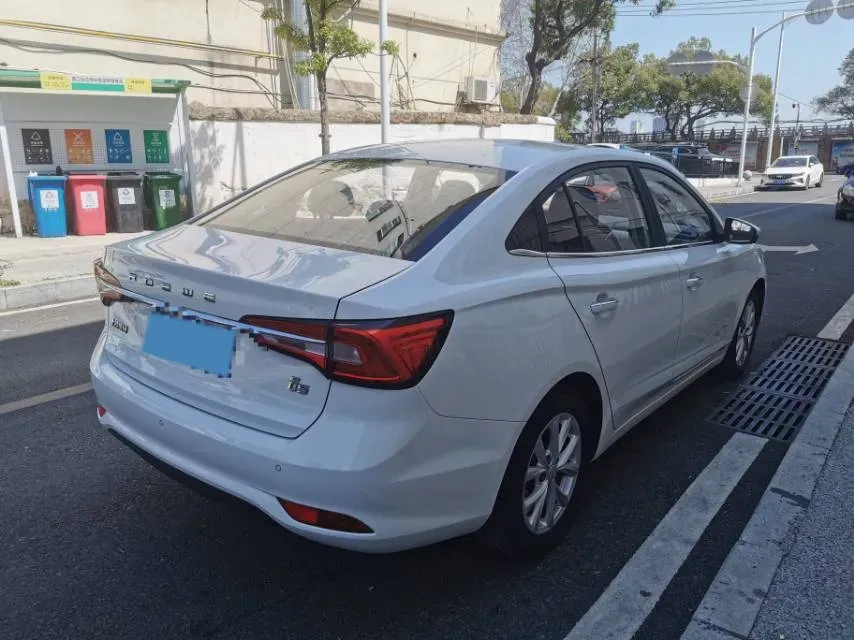 2020 Roewe i5 1.5L 120HP L4 CVT,autocango,china used car exporter,china ev exporter,chinese used car exporter,chinese used ev exporter