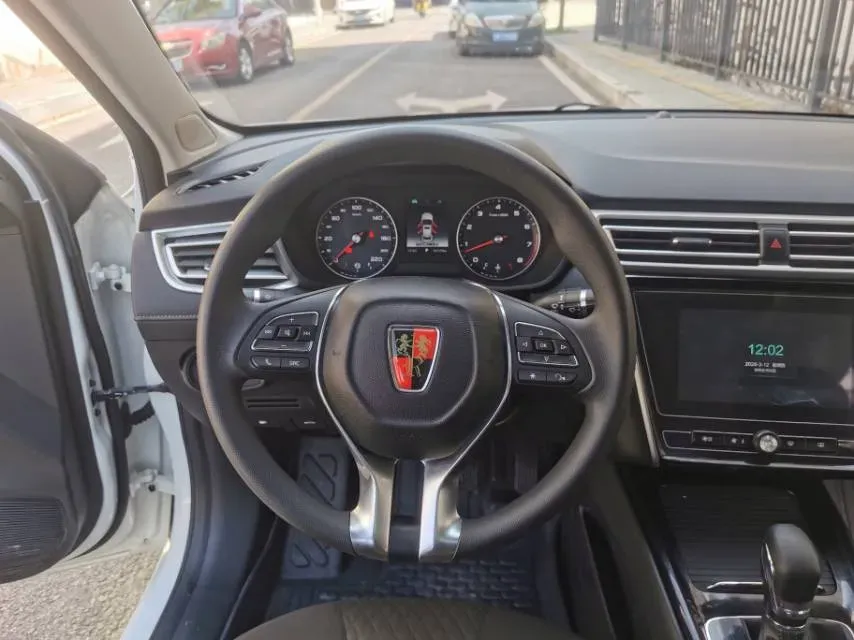 2020 Roewe i5 1.5L 120HP L4 CVT,autocango,china used car exporter,china ev exporter,chinese used car exporter,chinese used ev exporter