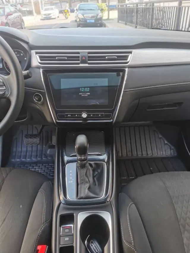 2020 Roewe i5 1.5L 120HP L4 CVT,autocango,china used car exporter,china ev exporter,chinese used car exporter,chinese used ev exporter