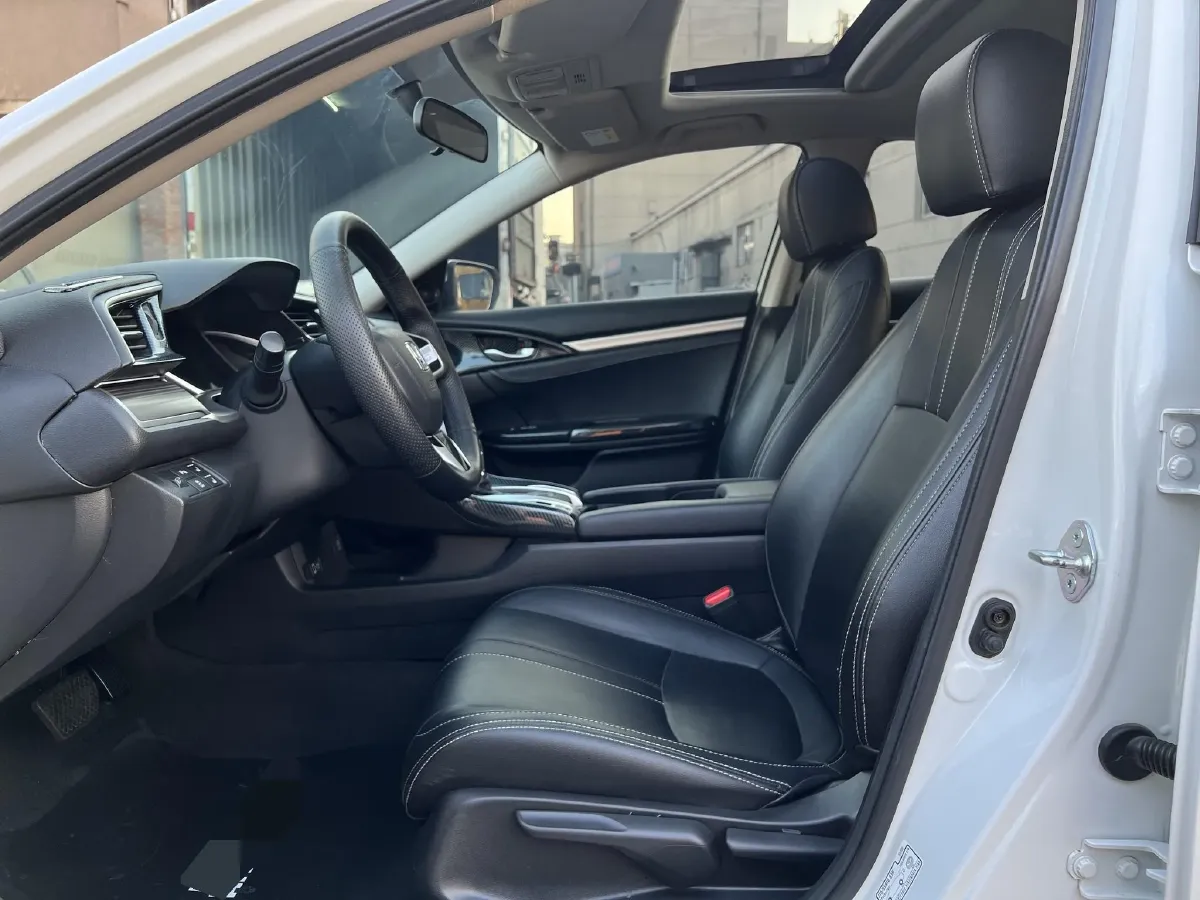 2019 Honda Civic 1.5T 177HP L4 CVT,autocango,china used car exporter,china ev exporter,chinese used car exporter,chinese used ev exporter