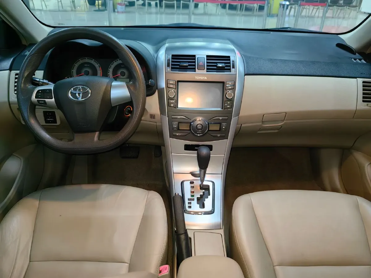 2013 Toyota Corolla 1.6L 122HP L4 4AT,autocango,china used car exporter,china ev exporter,chinese used car exporter,chinese used ev exporter