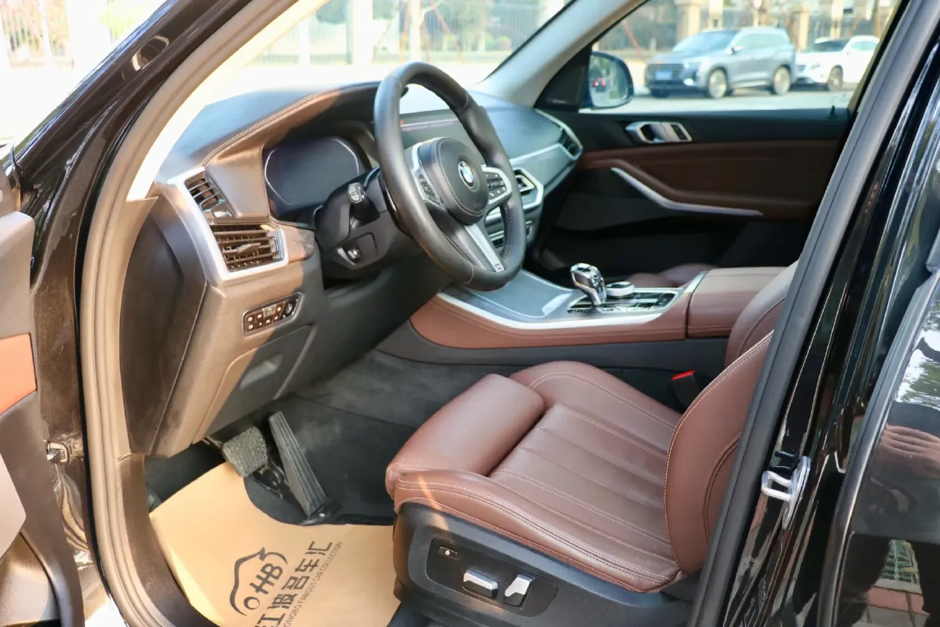 2021 BMW X5 3.0T 340HP L6 8AT,autocango,china used car exporter,china ev exporter,chinese used car exporter,chinese used ev exporter