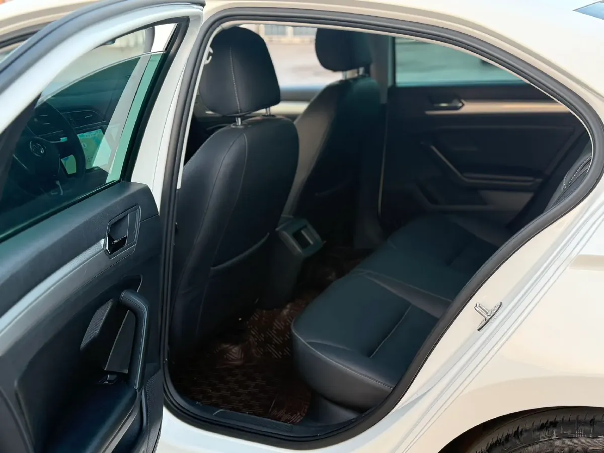 2018 Volkswagen Lamando 1.4T 131HP L4 7DCT,autocango,china used car exporter,china ev exporter,chinese used car exporter,chinese used ev exporter