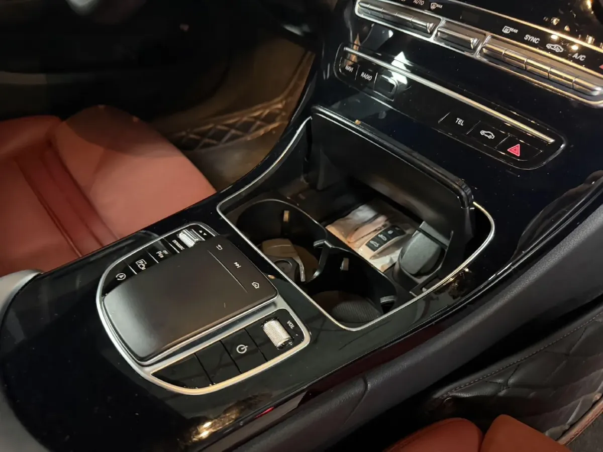 2021 Mercedes-Benz C Class 1.5T 184HP L4 9AT,autocango,china used car exporter,china ev exporter,chinese used car exporter,chinese used ev exporter