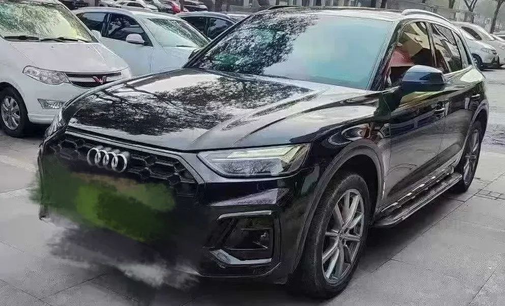 2022 Audi Q5L 2.0T 190HP L4 7DCT,autocango,china used car exporter,china ev exporter,chinese used car exporter,chinese used ev exporter