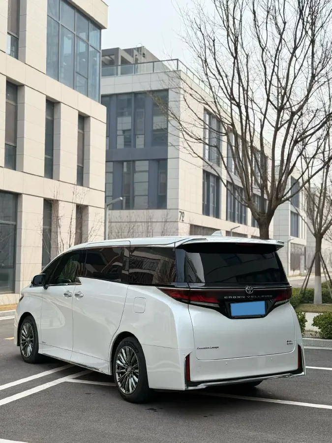 2024 Toyota Vellfire 2.5L 190HP L4 E-CVT Hybrid,autocango,china used car exporter,china ev exporter,chinese used car exporter,chinese used ev exporter