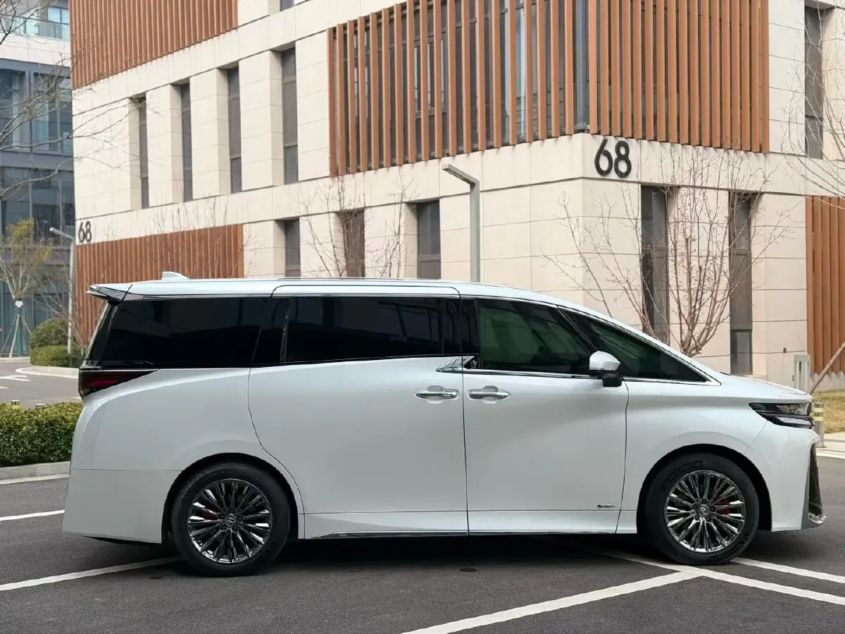 2024 Toyota Vellfire 2.5L 190HP L4 E-CVT Hybrid,autocango,china used car exporter,china ev exporter,chinese used car exporter,chinese used ev exporter