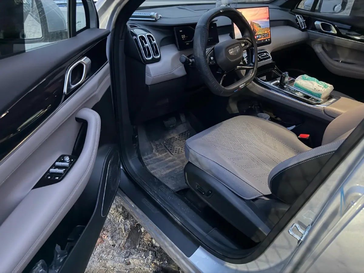 2025 Geely StarRay 1.5T 181HP L4 7DCT,autocango,china used car exporter,china ev exporter,chinese used car exporter,chinese used ev exporter