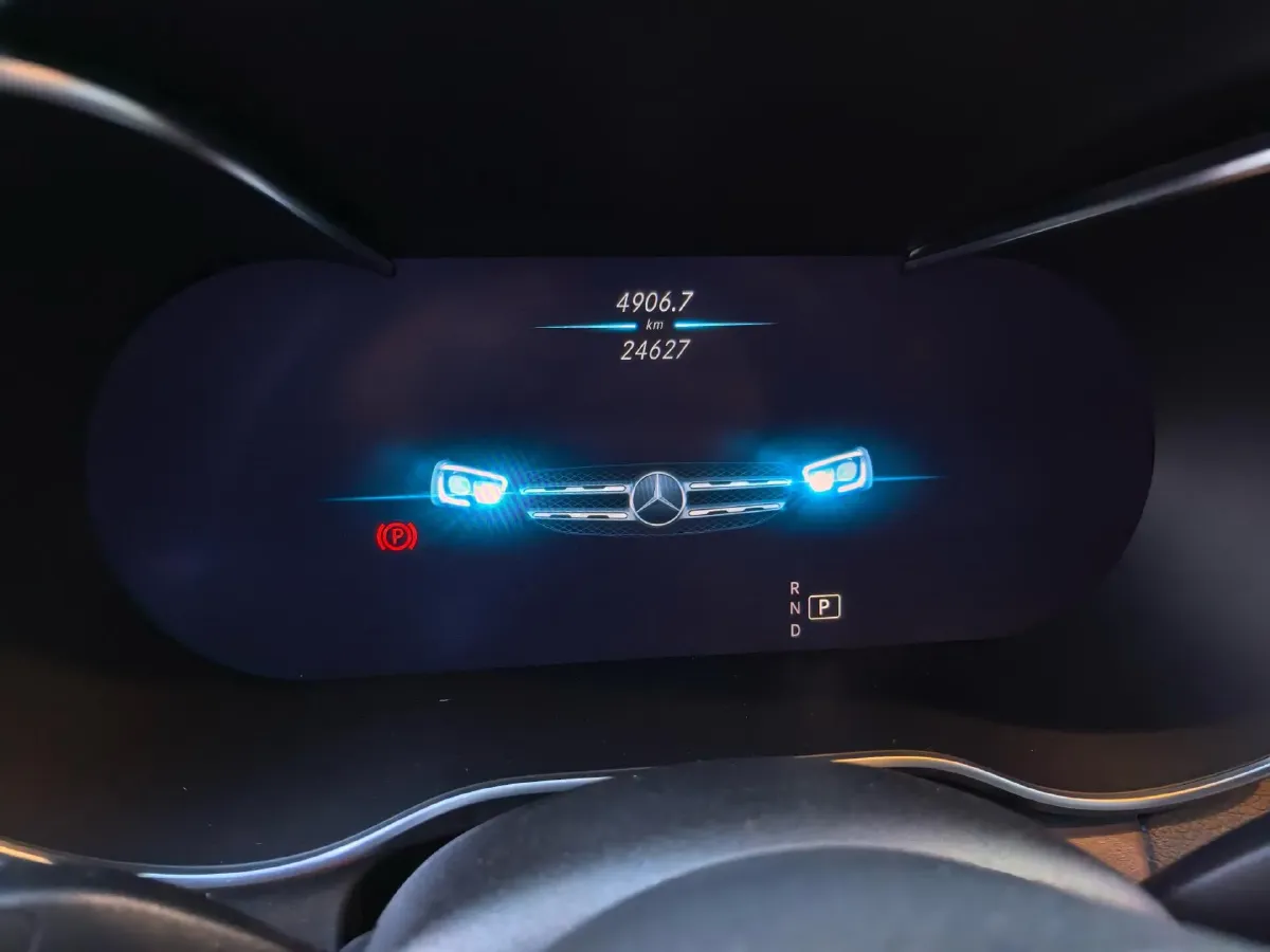 2021 Mercedes-Benz GLC Class 2.0T 258HP L4 9AT,autocango,china used car exporter,china ev exporter,chinese used car exporter,chinese used ev exporter