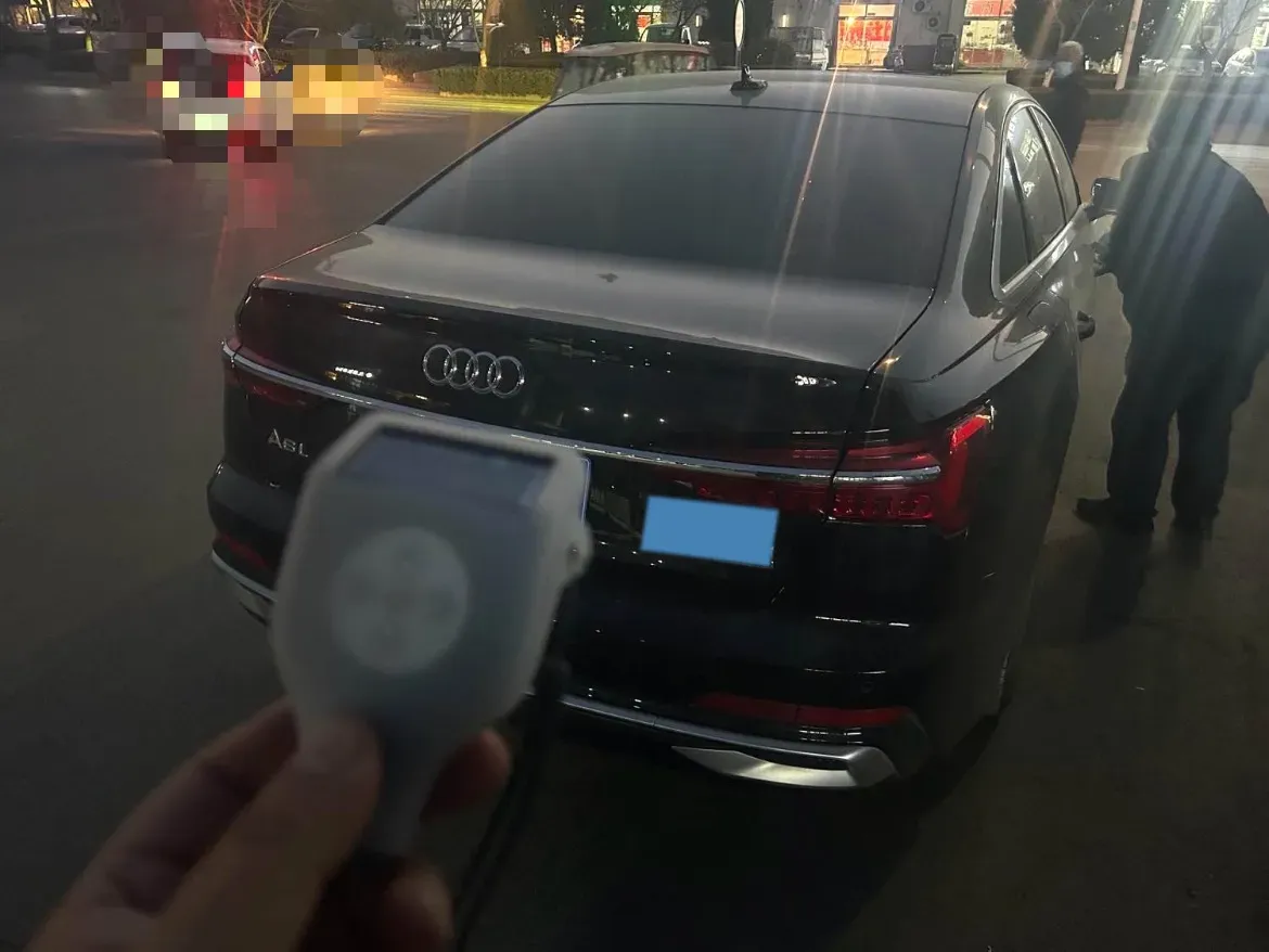 2023 Audi A6L 2.0T 245HP L4 7DCT,autocango,china used car exporter,china ev exporter,chinese used car exporter,chinese used ev exporter