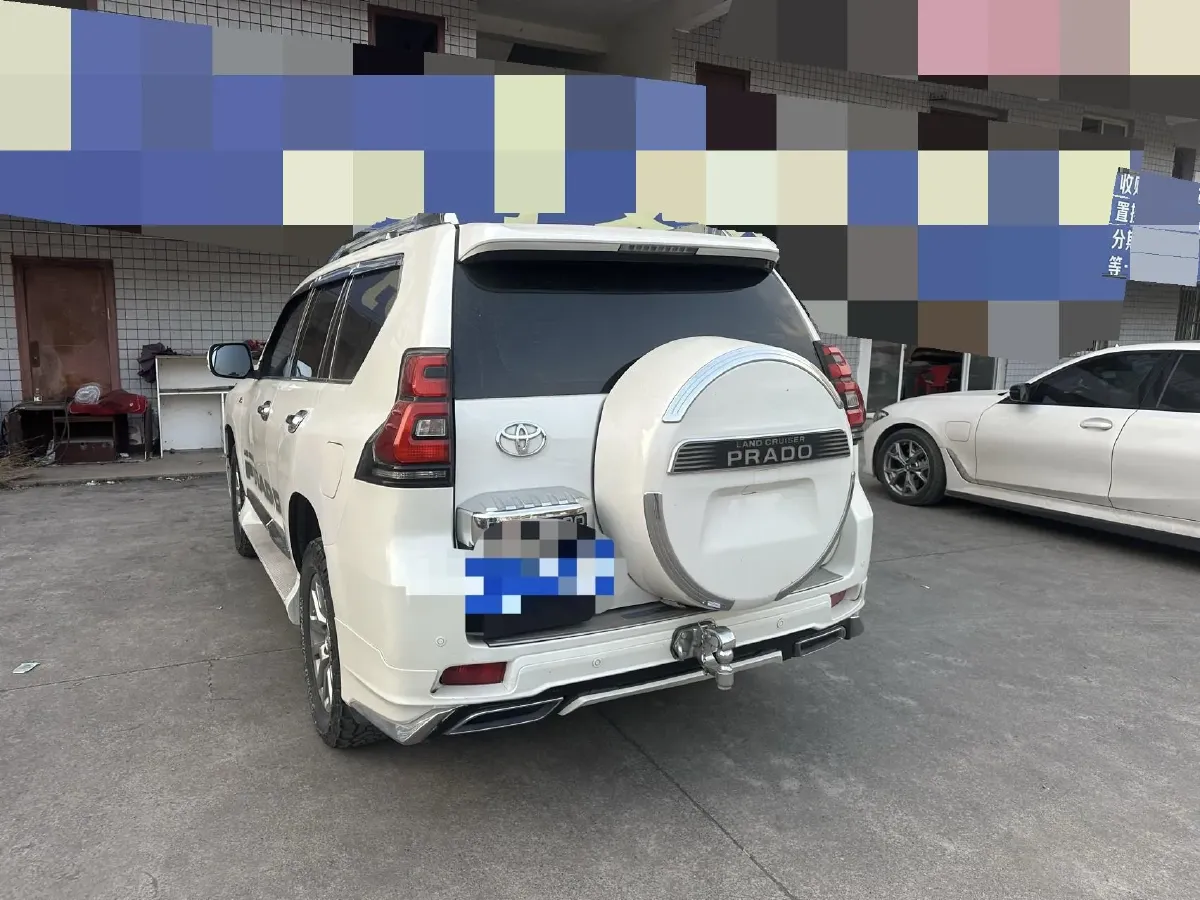 2018 Land Rover Discovery Sport 2.0T 241HP L4 9AT,autocango,china used car exporter,china ev exporter,chinese used car exporter,chinese used ev exporter