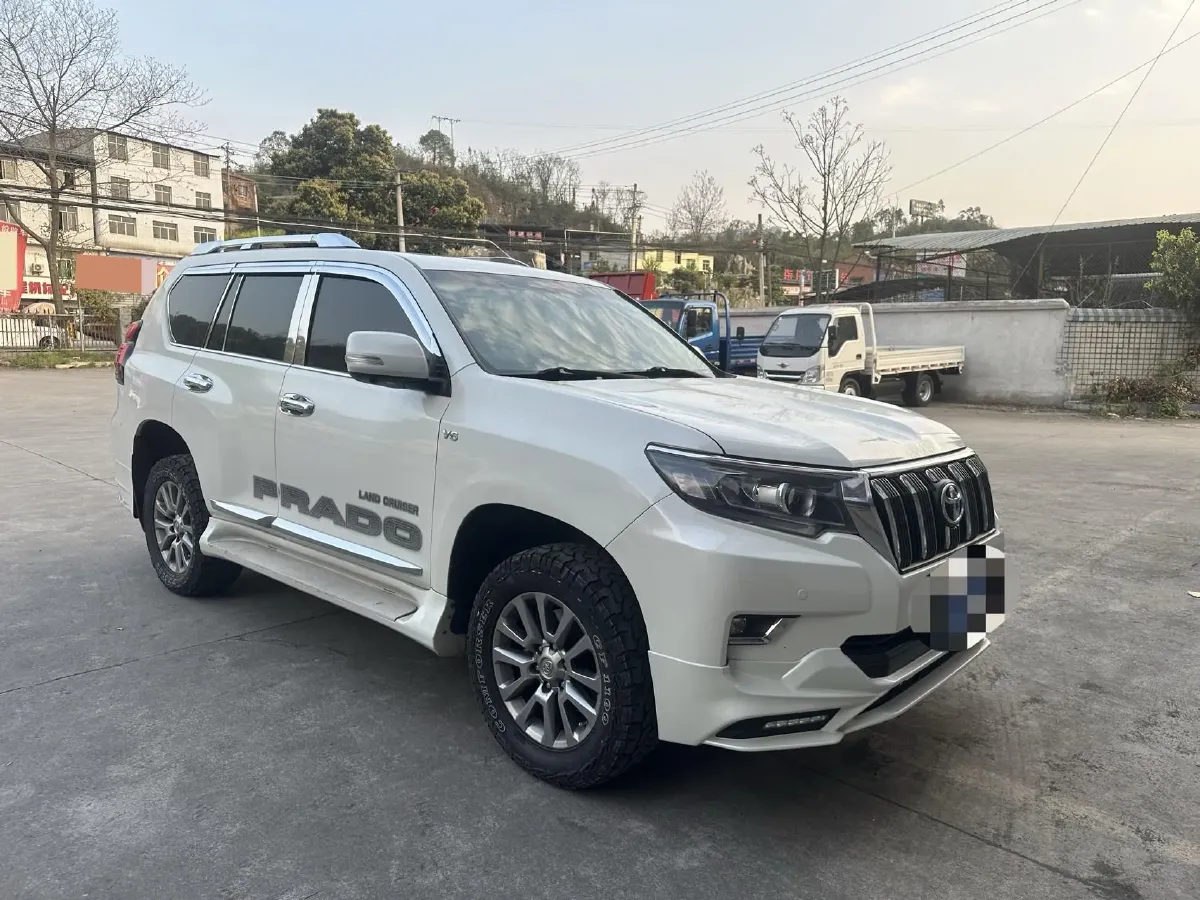 2018 Land Rover Discovery Sport 2.0T 241HP L4 9AT,autocango,china used car exporter,china ev exporter,chinese used car exporter,chinese used ev exporter