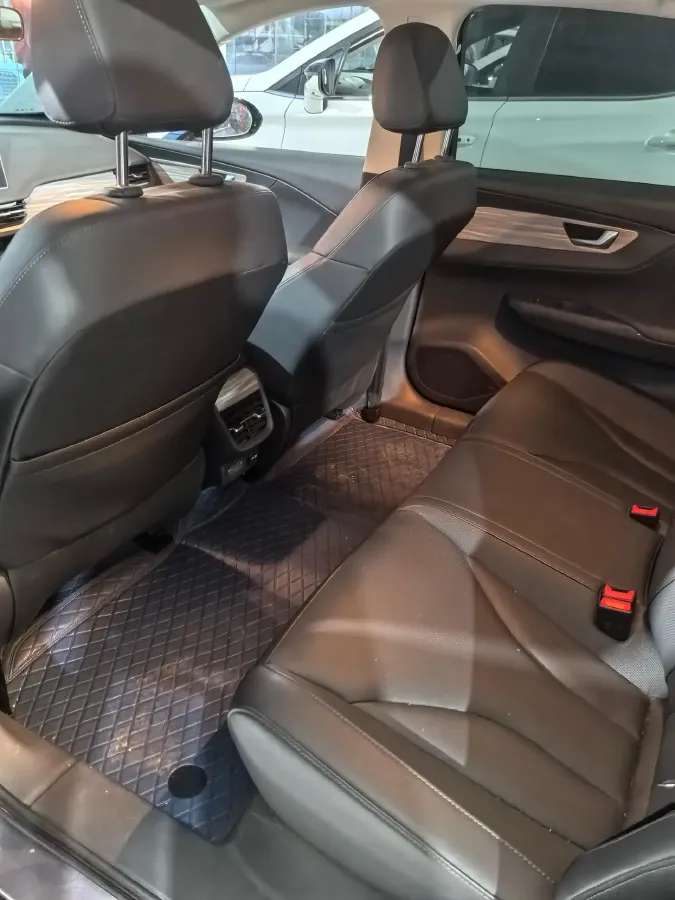 2024 HongQi E-QM5 BEV 72KWH,autocango,china used car exporter,china ev exporter,chinese used car exporter,chinese used ev exporter