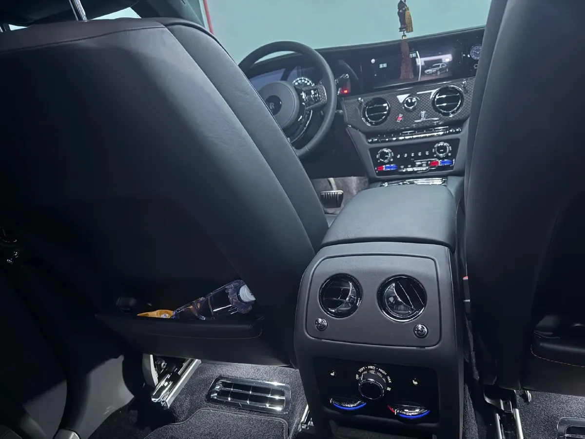 2022 Rolls-Royce Ghost 6.7T 600HP V12 8AT,autocango,china used car exporter,china ev exporter,chinese used car exporter,chinese used ev exporter