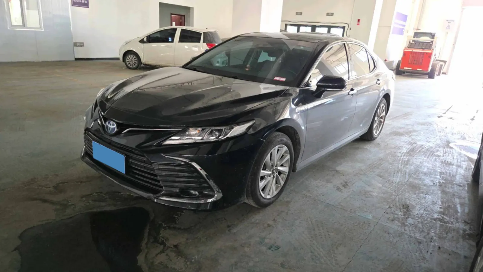 2023 Toyota Camry 2.5L 178HP L4 E-CVT Hybrid,autocango,china used car exporter,china ev exporter,chinese used car exporter,chinese used ev exporter