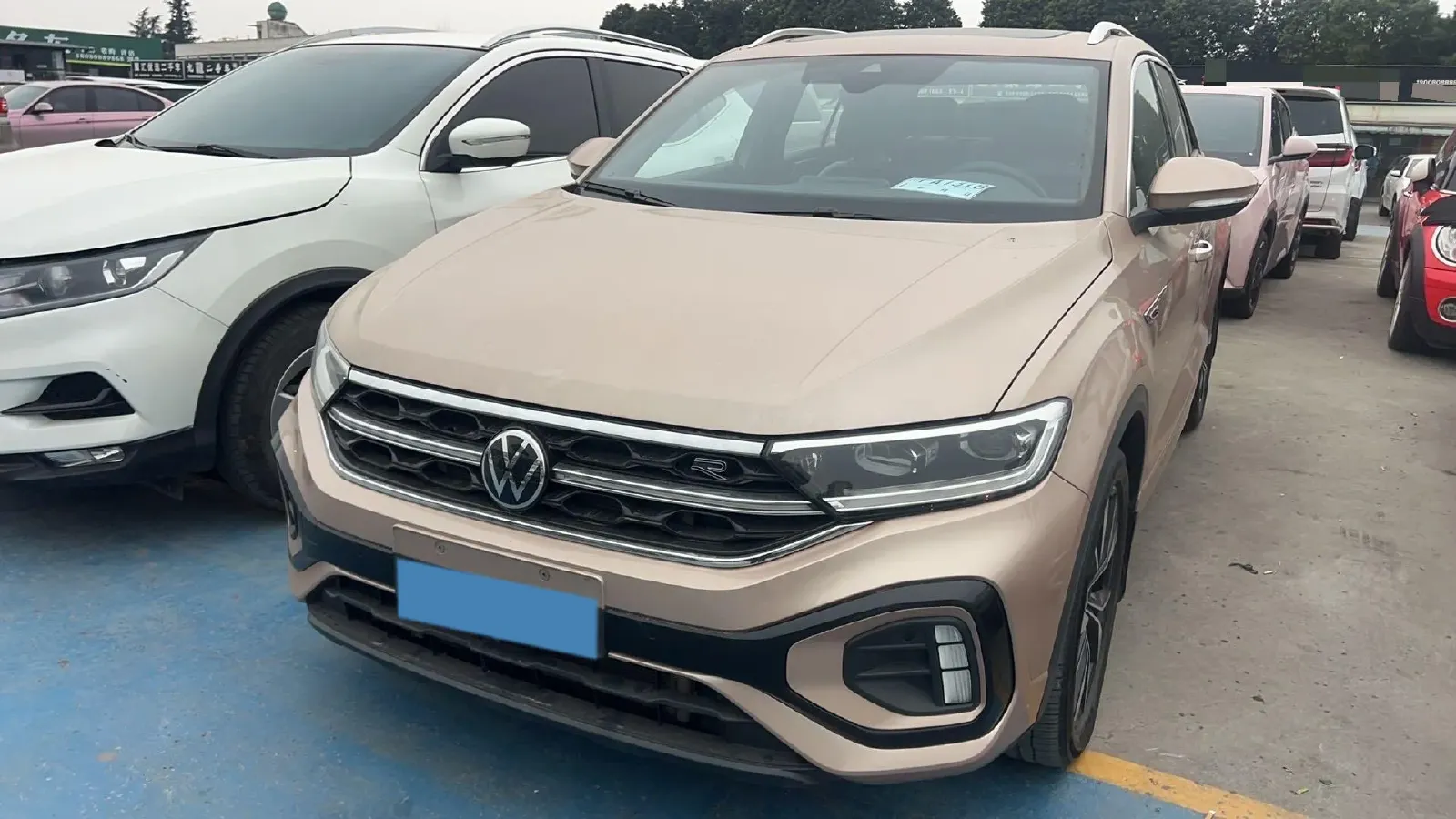 2023 Volkswagen T-Roc 1.5T 160HP L4 7DCT,autocango,china used car exporter,china ev exporter,chinese used car exporter,chinese used ev exporter