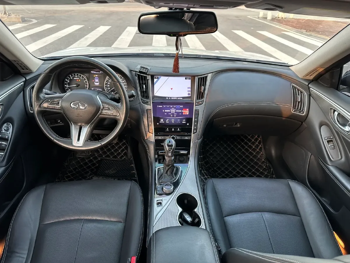 2018 Jeep Grand Commander 2.0T 265HP L4 9AT,autocango,china used car exporter,china ev exporter,chinese used car exporter,chinese used ev exporter