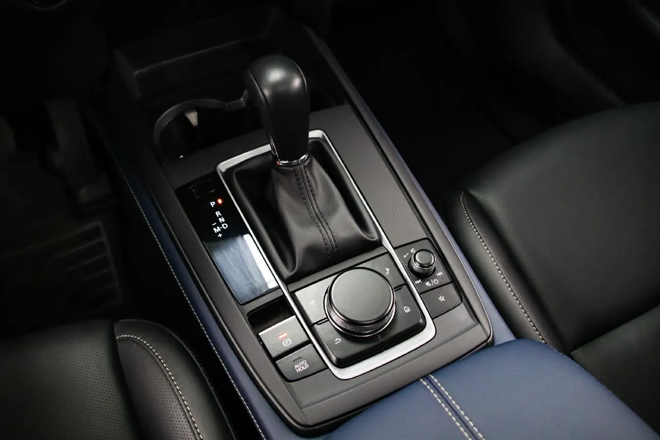 2022 Mazda CX-30 2.0L 158HP L4 6AT,autocango,china used car exporter,china ev exporter,chinese used car exporter,chinese used ev exporter