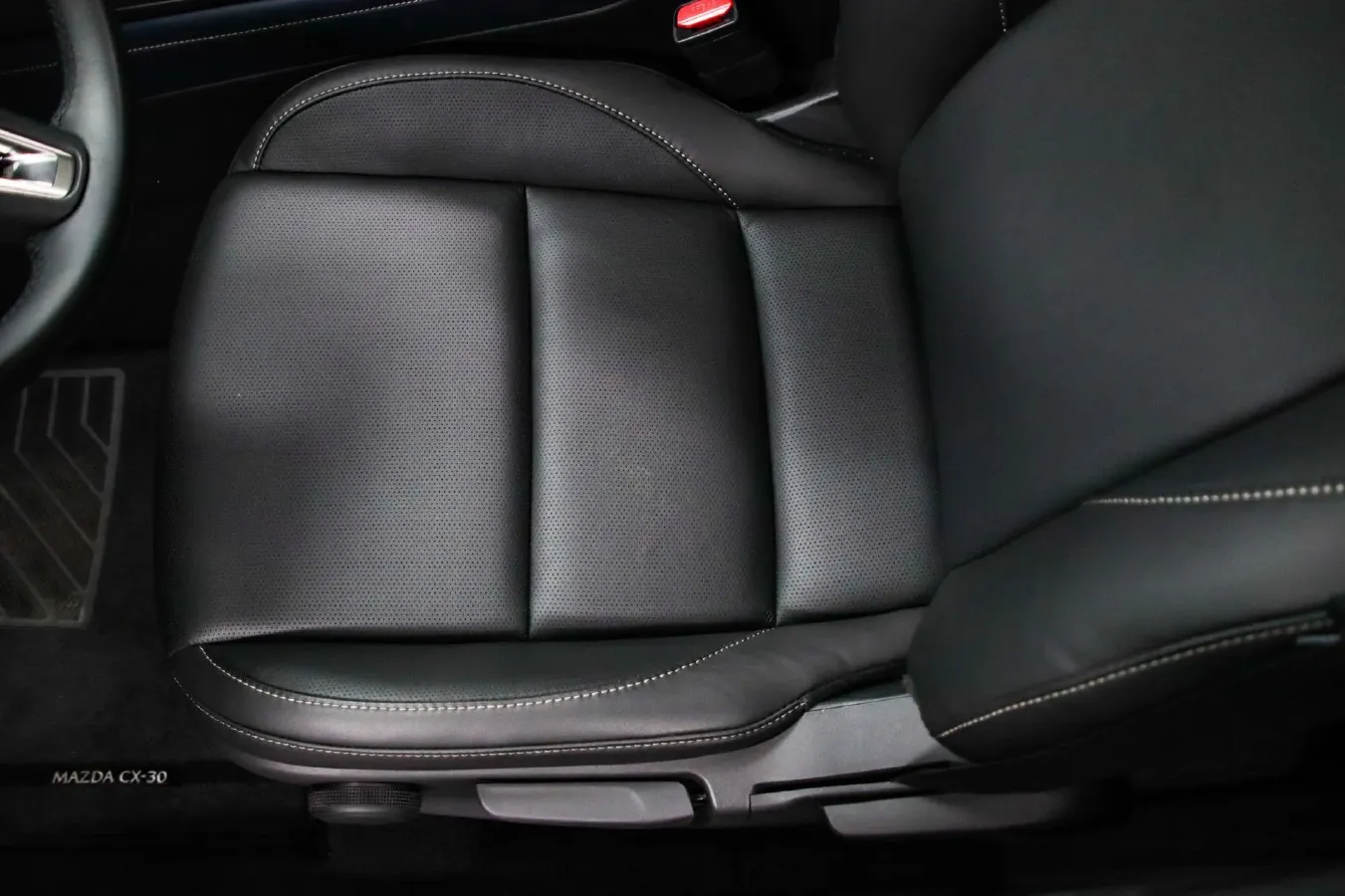 2022 Mazda CX-30 2.0L 158HP L4 6AT,autocango,china used car exporter,china ev exporter,chinese used car exporter,chinese used ev exporter