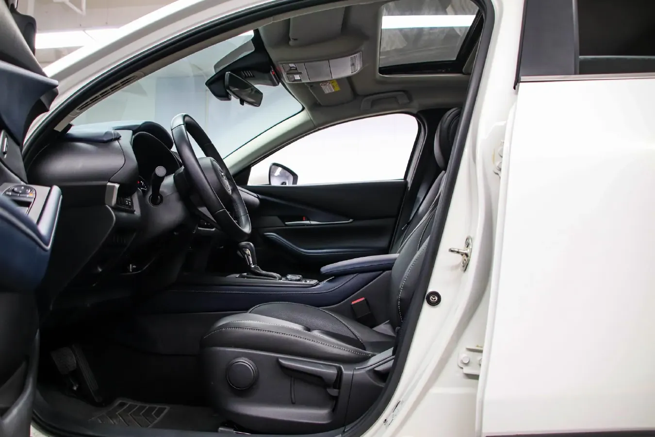 2022 Mazda CX-30 2.0L 158HP L4 6AT,autocango,china used car exporter,china ev exporter,chinese used car exporter,chinese used ev exporter