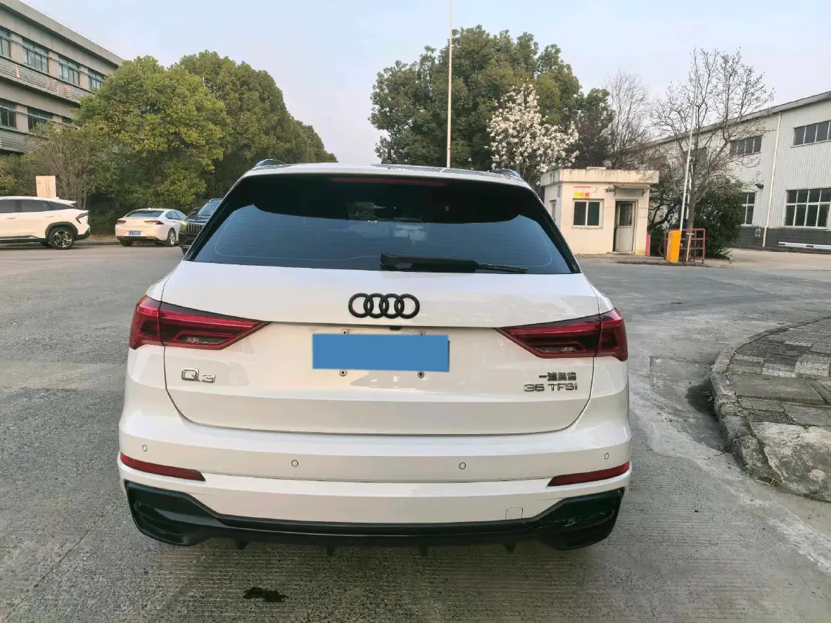 2023 Audi Q3 1.4T 150HP L4 7DCT,autocango,china used car exporter,china ev exporter,chinese used car exporter,chinese used ev exporter