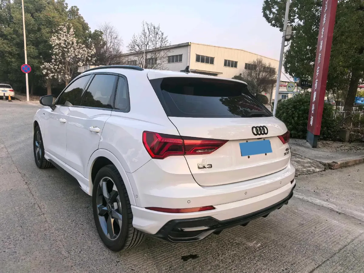 2023 Audi Q3 1.4T 150HP L4 7DCT,autocango,china used car exporter,china ev exporter,chinese used car exporter,chinese used ev exporter
